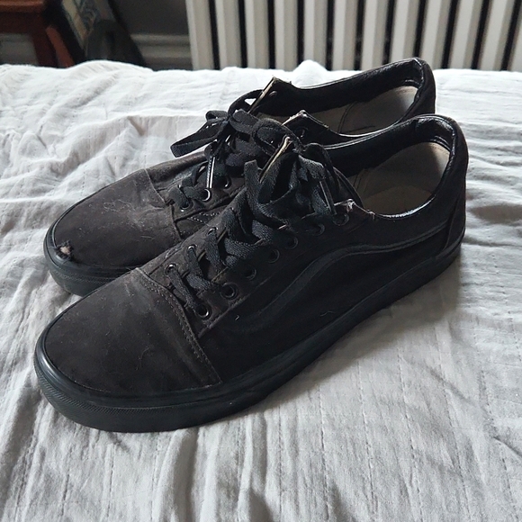 Mens all black canvas old skool size 11 - Picture 2 of 5